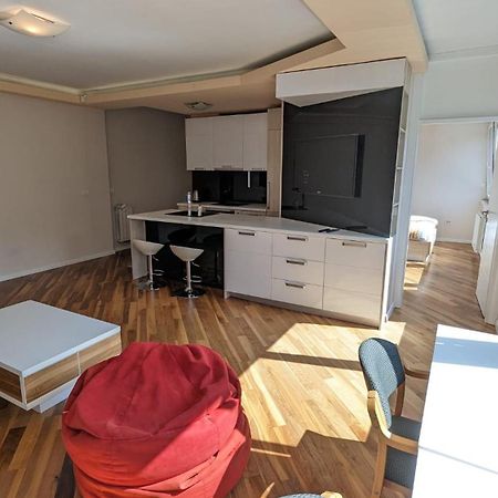 Modern And Cozy Apartment, Excellent Location, Near Sarajevo City Center, 60M2 Eksteriør billede